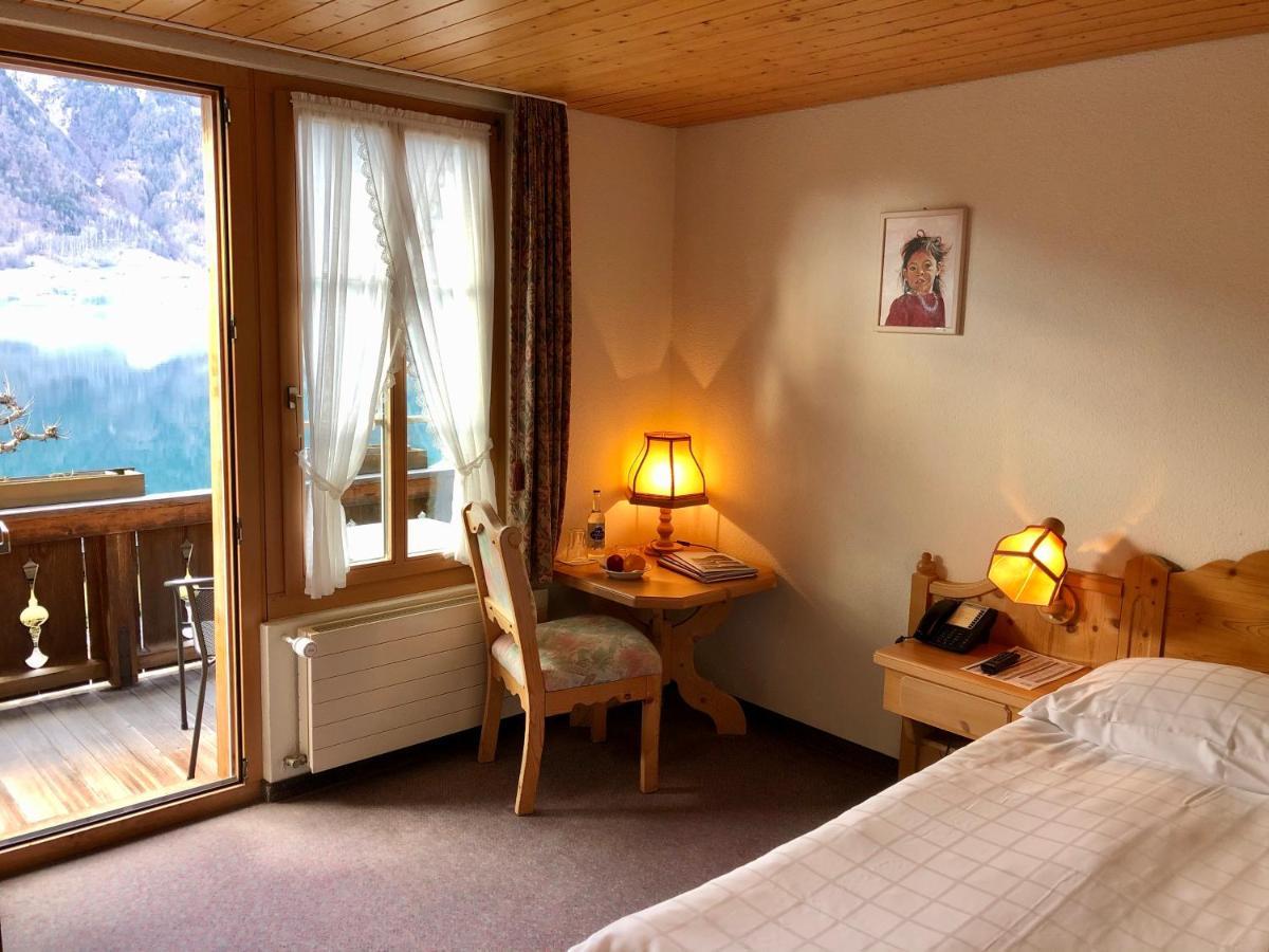 Hotel Chalet Du Lac Iseltwald Exterior photo