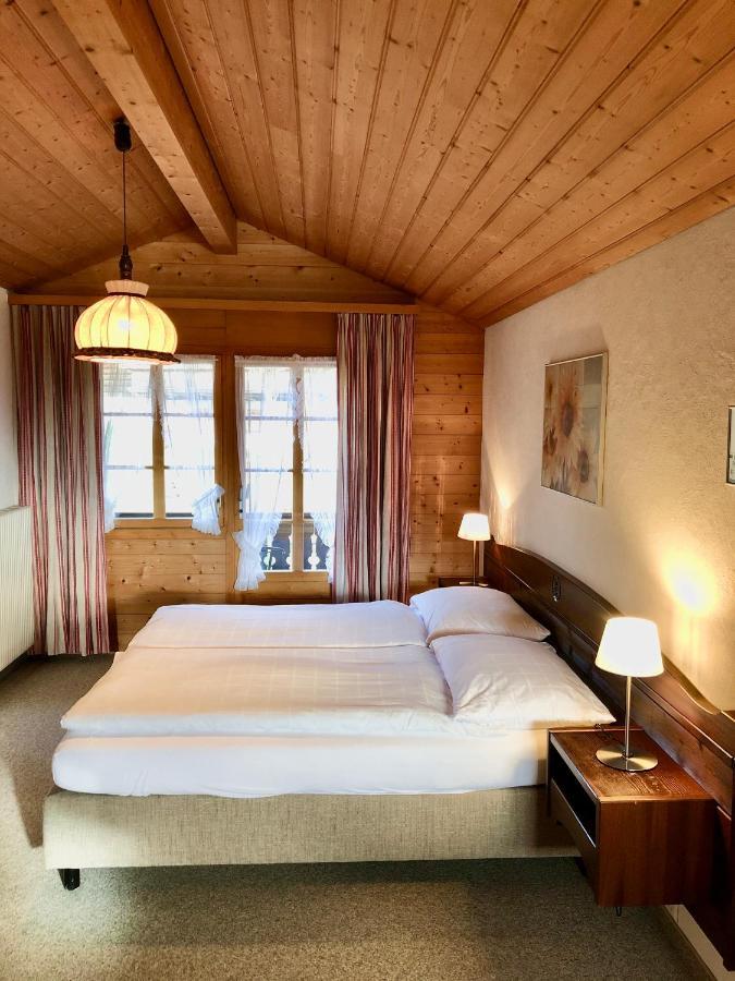 Hotel Chalet Du Lac Iseltwald Exterior photo